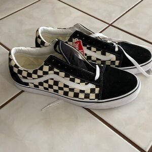 Size 12 checkerboard Vans. Brand new, not worn.